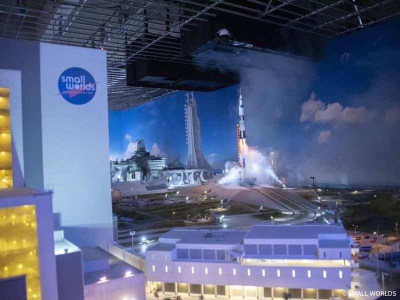 Small Worlds Tokyo Ticket - Kansai Airport: planes, runways and a place to sit