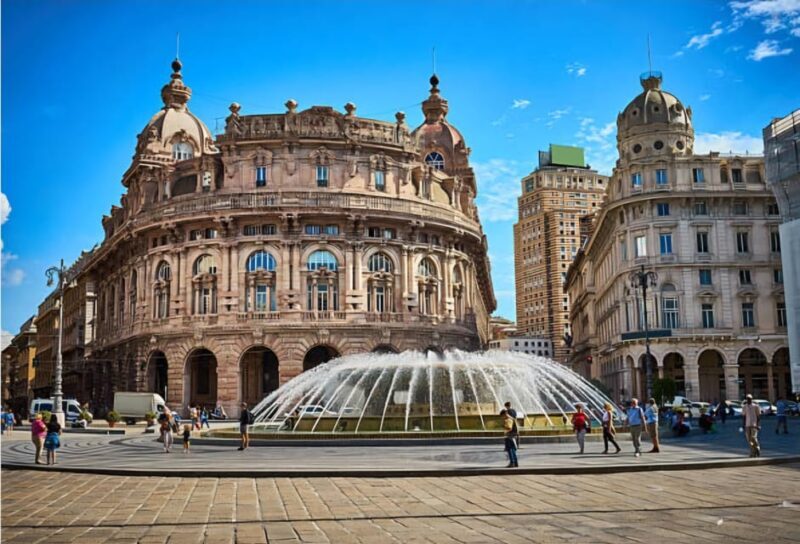 Smart guiding around a city with unique features. - A Detailed Look at the Tour Itinerary