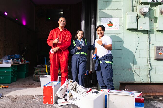 Smash Lab Rage Room & Splatter Art Paint Studio Combo in Hawaii - Location and Booking Details