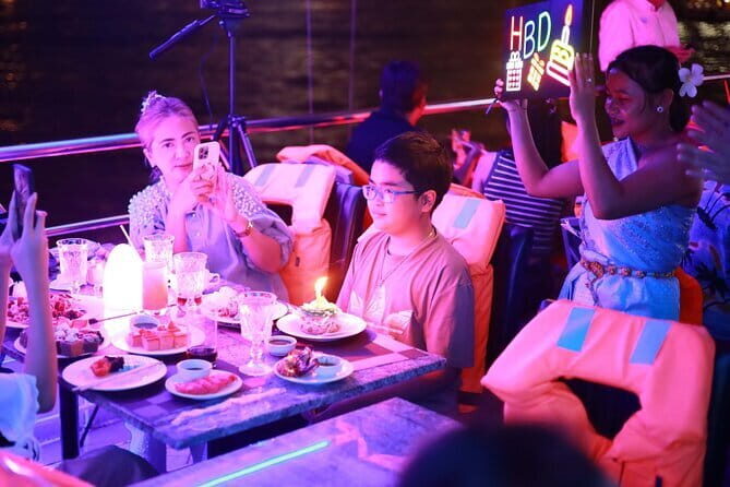 Smile Riverside Cruise Luxury Buffet Dinner from Bangkok - Good To Know