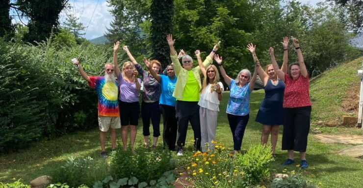Smoke Bundle Making Workshop Near Asheville - Workshop Details