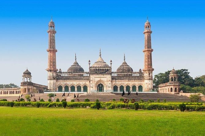 Smooth Departure Transfer by Car From Agra to Lucknow - Good To Know