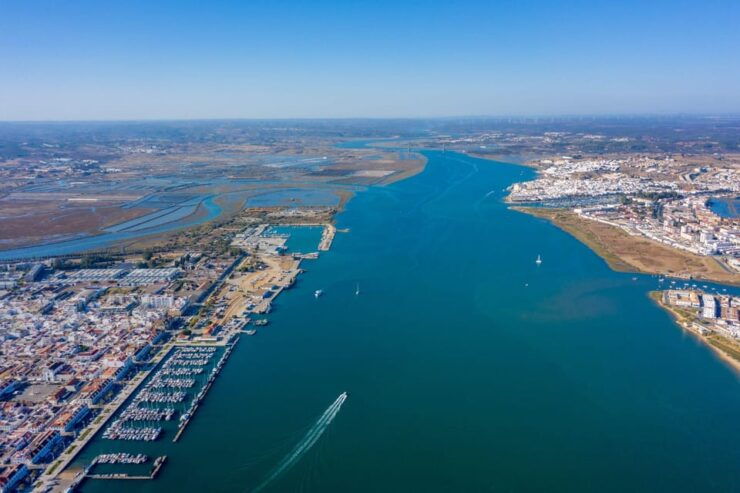 SMUGGLERS ROUTE - Included Services