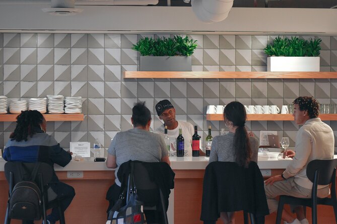 Snack, Sip, and Pour Candle Experience in Los Angeles - Experience Details