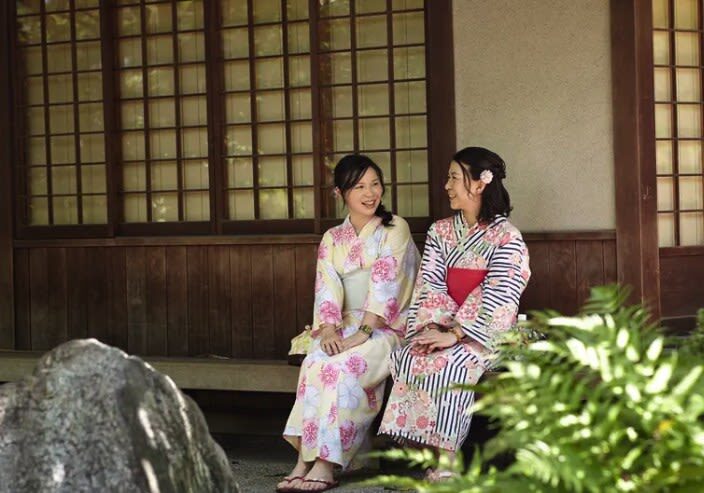 Snap Photography Experience (Nagoya) - Get 100 to 150 originals, then choose ten