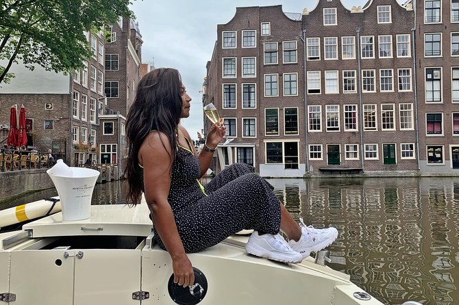 Snap the City, Magic Amsterdam (Personalized Photography Tour) - Meeting and Pickup