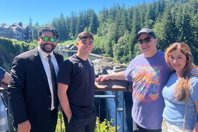 Snoqualmie Falls VIP Tour and Hiking Escape Up to 7 Passengers - Review of the Snoqualmie Falls VIP Tour and Hiking Escape