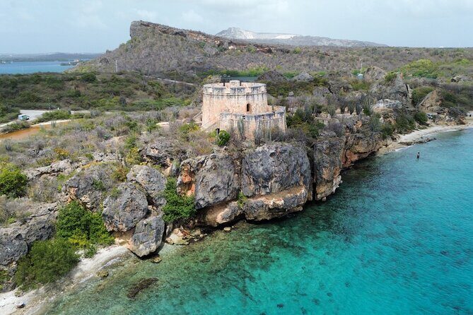 Snorkel boat trip: Sunken ship, old dutch fort & spanish bay - Good To Know
