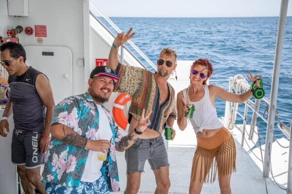 Snorkel Fun and Visit the Famous Arch + Food- Cabos SL - Onboard Lunch and Music