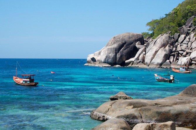 Snorkel Tour to Koh Nangyuan and the Hidden Bays of Koh Tao Onboard the Oxygen - Climb to a Stunning Viewpoint