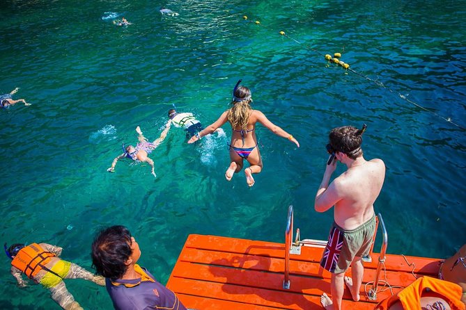 Snorkel Tour to Koh Nangyuan and the Hidden Bays of Koh Tao Onboard the Oxygen - Convenient Pickup Points