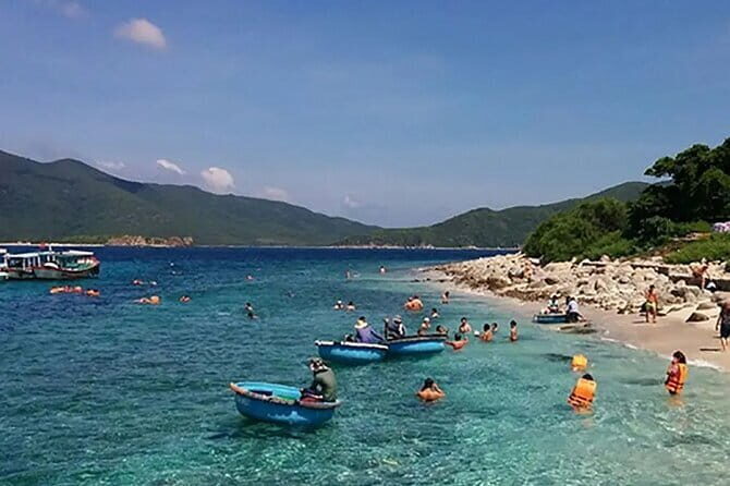 Snorkeling Adventure and Floating Bar Party in Nha Trang - How the Experience Feels