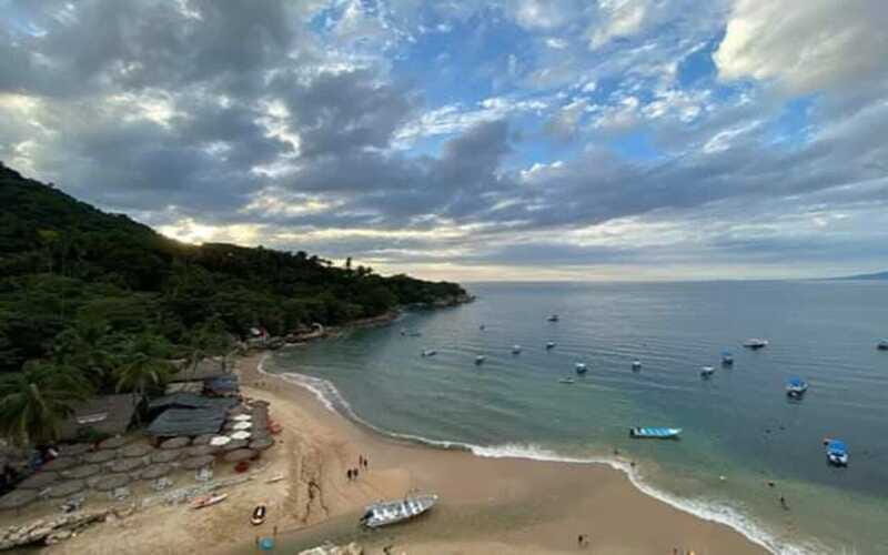 Snorkeling and Yelapa Beach Tour Majahuitas - Authentic Experiences and Unique Points