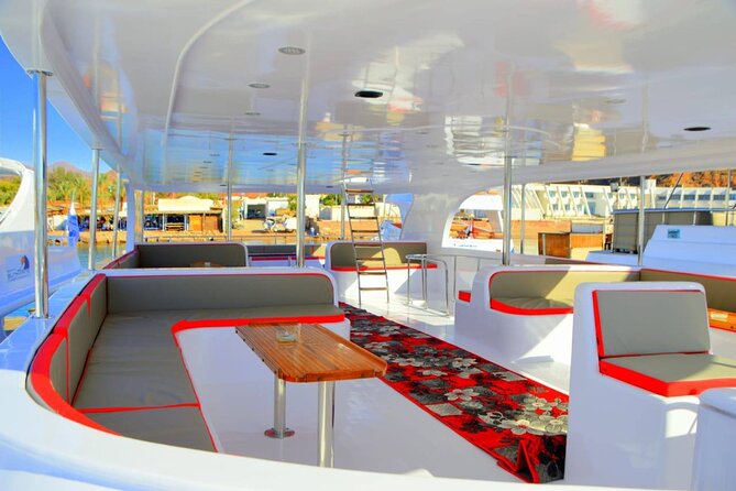 Snorkeling Day To White Island And Ras Mohamed By VIP Boat-Sharm - Professional Divers and Attentive Staff