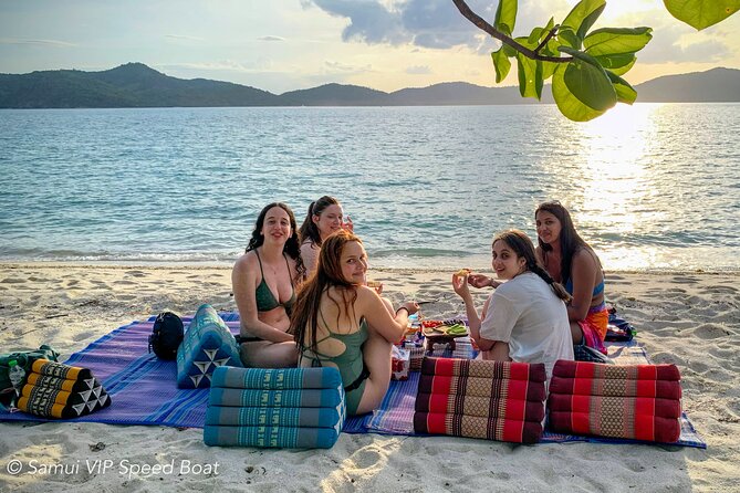 Snorkeling & Island Hopping - Towel Policy, Communication, and Pickup Process
