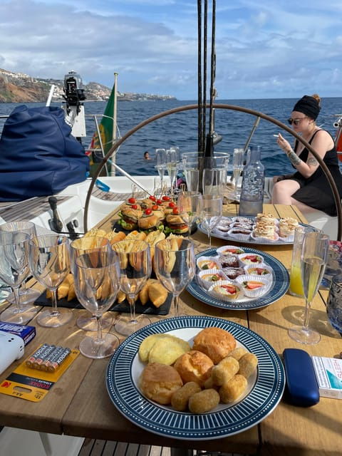 Snorkeling & Lunch in Nature Reserve Garajau - Itinerary Details