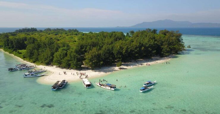 Snorkelling & Islandhopping Tour Karimunjawa (Sharing Tour) - Good To Know