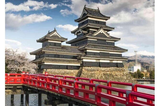 Snow Monkey Park and Zenko ji Temple Private Day Tour - FAQs