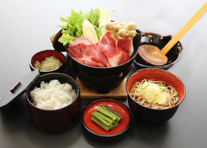 Snow Monkey Tour from Tokyo with Beef Sukiyaki Lunch - Sukiyaki makes a welcome lunch stop