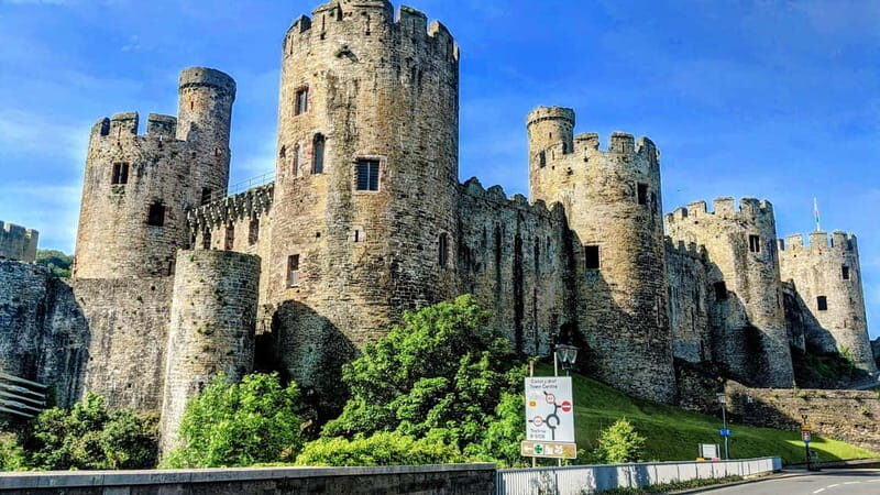Snowdonia: Snowdonia, Portmeirion & Castles Private Tour - Conwy Castle & Medieval Town