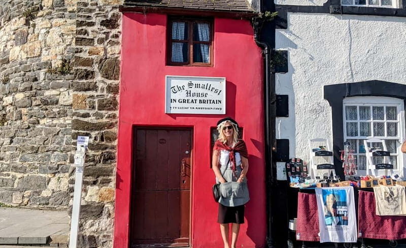 Snowdonia: Snowdonia, Portmeirion & Castles Private Tour - Caernarfon & Historic Towns