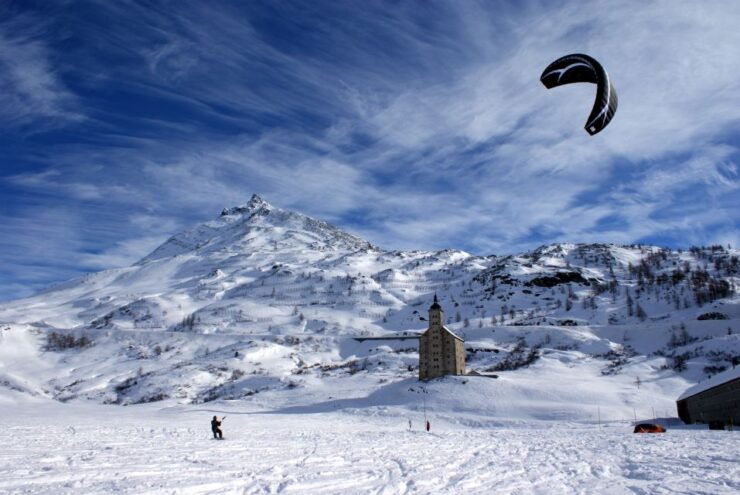 Snowkiting School on the Simplon Pass - Snowkiting School Overview