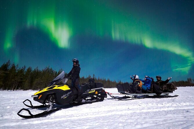 Snowmobile Guided Tour within The Date with Aurora in Alaska - Good To Know