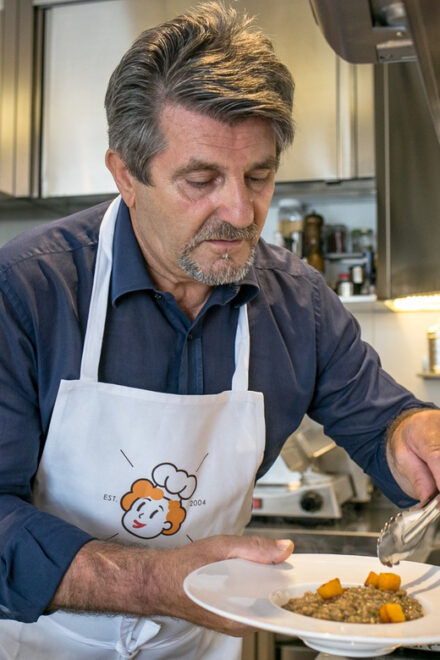Soave: Market Tour and Meal at a Locals Home - Market Exploration