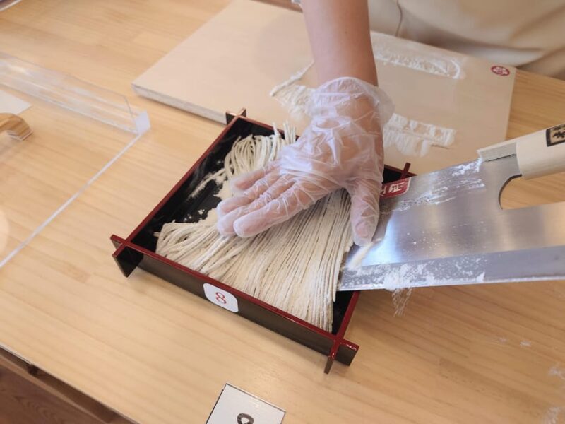 ///Soba Making Experience///Use The BIG Soba-Knife!! - What Is the Soba Making Experience?