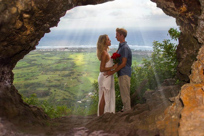 Social influencer and Travel Blogger Adventure on Kauai - Good To Know