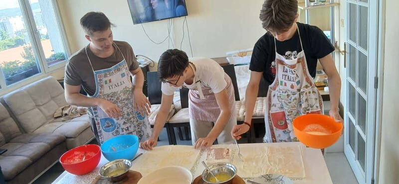 Sofia: Banitsa Pastry Class with a Local with Bulgarian Wine - Location and Accessibility