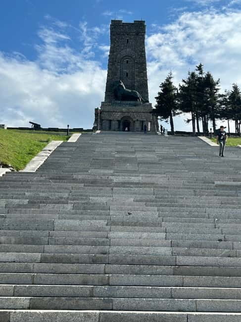 Sofia:The Highlights of Bulgaria - Rose Valley and Buzludzha - Good To Know