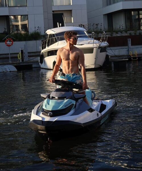 SOLMARINA Gdańsk: JET-SKI Rental - Frequently Asked Questions