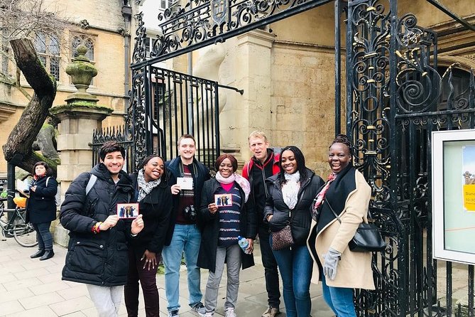 Solo Travellers- Meet New Faces for Oxford Social Walk Plus Pub - Pricing and Contact Information
