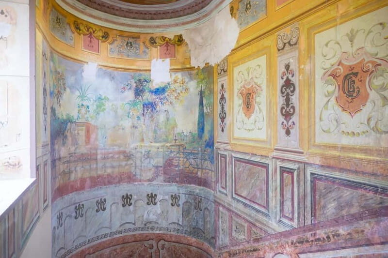 Sololaki - Urban Legends Walk of Bourgeoisie & Haunted Flats - An In-Depth Look at the Sololaki Walk