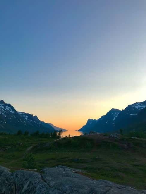 Sommarøy: Midnight Tour by minibus - Detailed Breakdown of the Itinerary