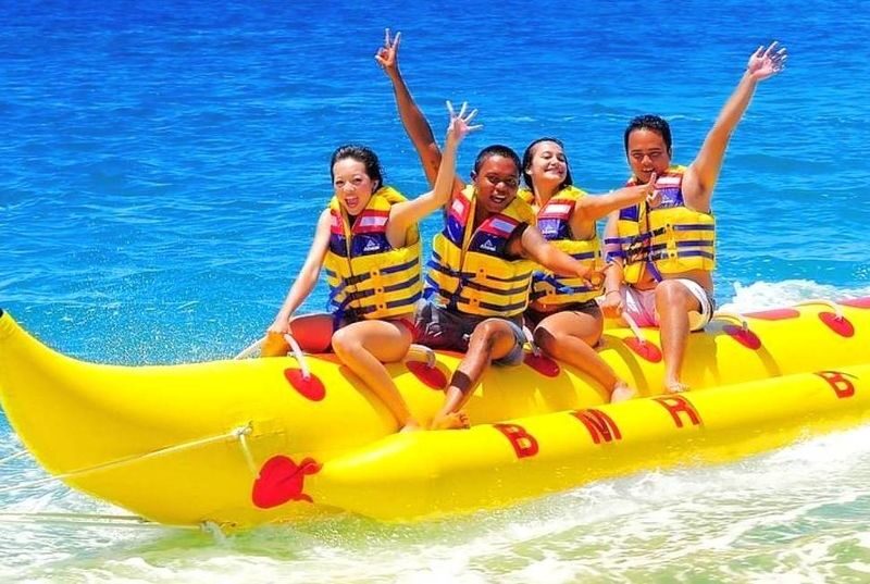 Somnam watersports at Patong Beach - Banana boat and storm boat: more time on the water