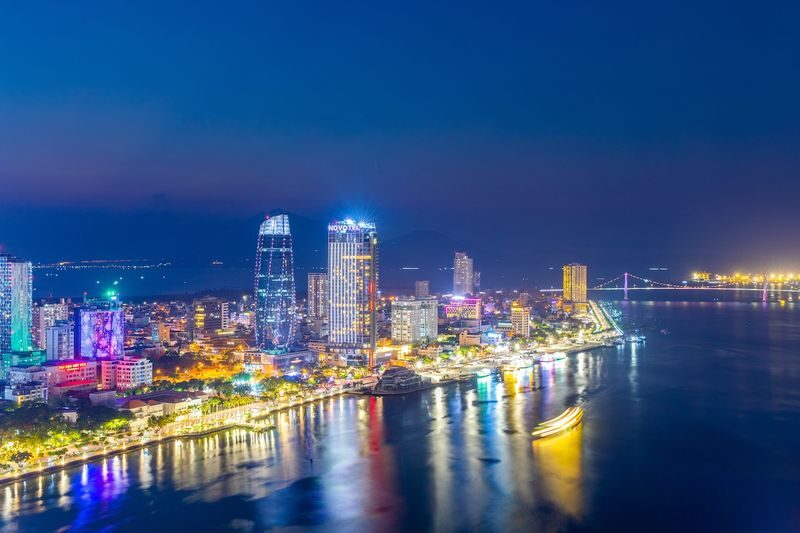 Son Tra Peninsula Sunset & Han River Night Cruise - The value of a guide who pays attention