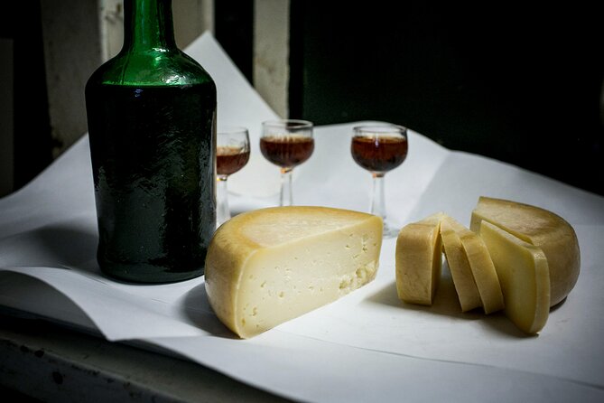 Song of the Sea: Fish, Seafood and Tradition in Lisbon's Port Zone - Seafood Festivals: Celebrating Lisbons Maritime Culture