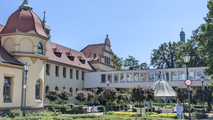 Sopot: Self-Guided Walk Through Artists, Cultural & Spa Town - Tour Highlights