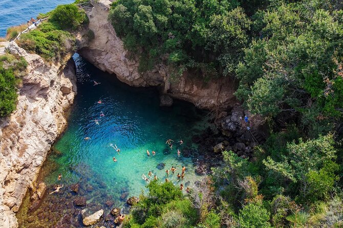 Sorrento Coast Cruise in Typical Gozzo With Limoncello Tasting - Additional Information