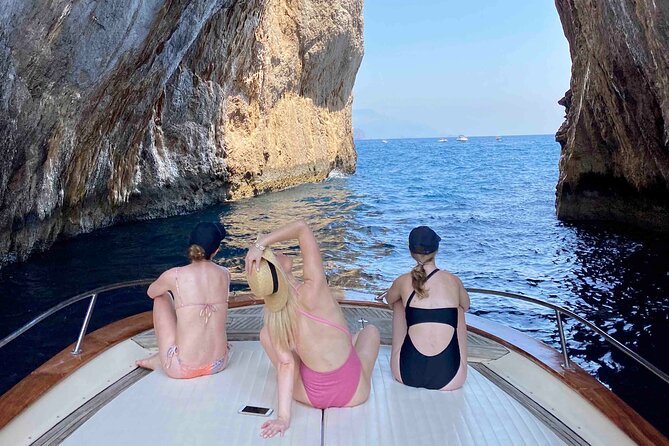 Sorrento: Exclusive Capri Boat Tour and Optional Blue Grotto - Traveler Reviews