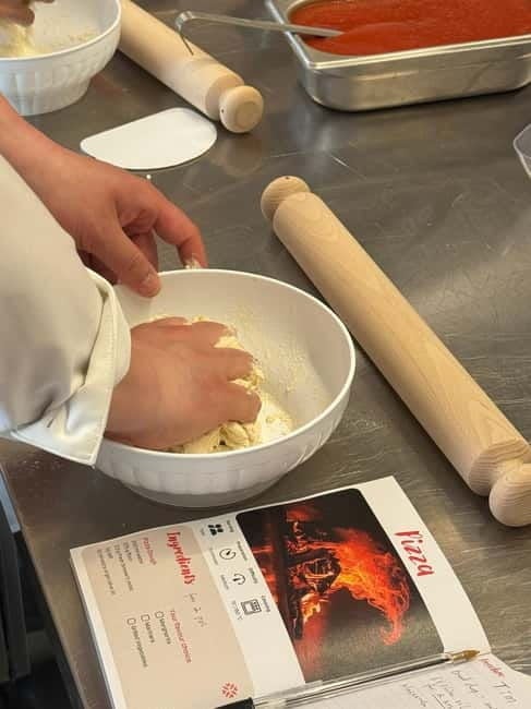 Sorrento: Neapolitan Pizza Making Class Lunch or Dinner - What to Expect from the Pizza Making Experience