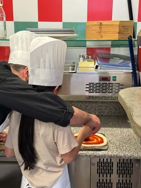 Sorrento: Neapolitan Pizza Making Class Lunch or Dinner - FAQs