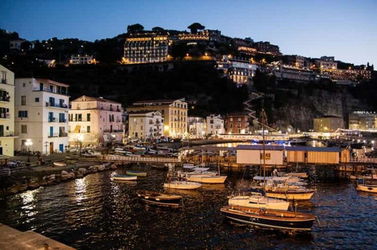 Sorrento: Night Time Walking Tour & Limoncello Tasting - Good To Know