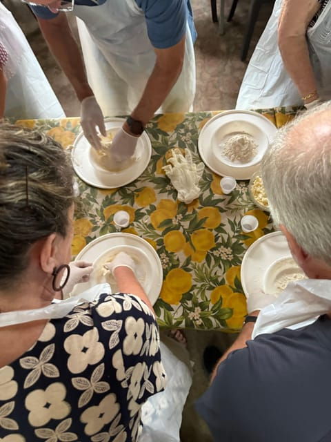 Sorrento: Pizza School & Mozzarella Show & Lemon Garden Tour - Mozzarella Show Experience