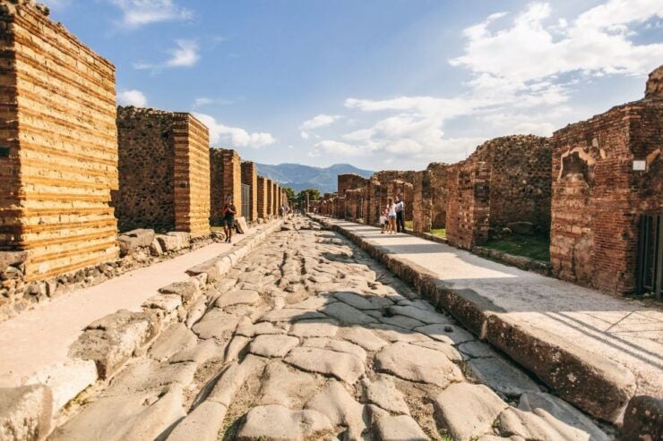 Sorrento: Pompeii Tour With Guide, Ticket & Lunch Included - Good To Know