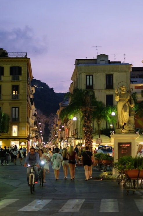 Sorrento: Private CAR Transfer to Naples Airport or Station - Good To Know