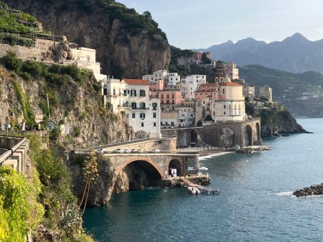 Sorrento: Private Transfer Sorrento to Napoli - Pickup and Group Details