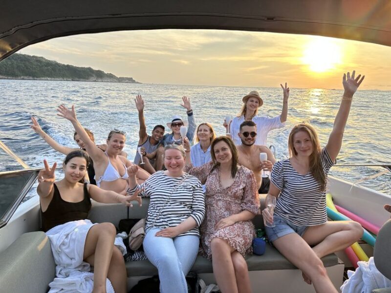 Sorrento: Scenic Boat Tour with Aperitif - Exploring the Itinerary: From Secrets to Sights